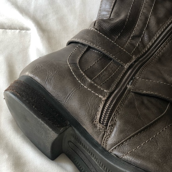 Tall Boots - Picture 3 of 8